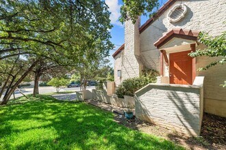 Building Photo - 4306 Bonnell Vista Cove