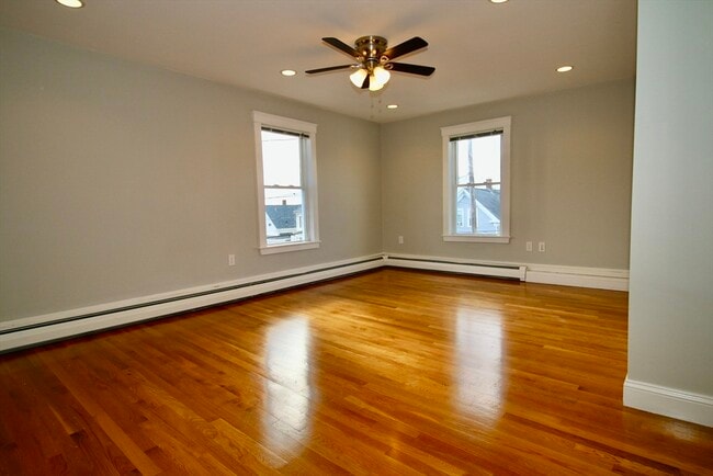 Foto del edificio - 2 Forest St