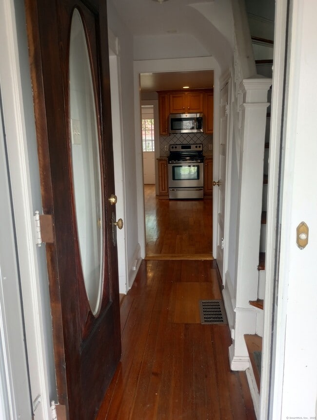 Foto del edificio - 40 Edison Ave