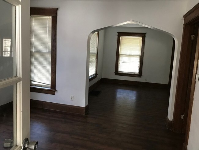 Building Photo - Mishawaka