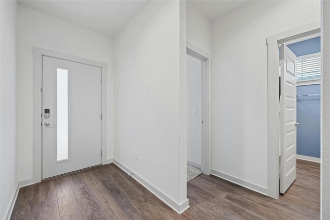 Building Photo - 141 Parryi Cove