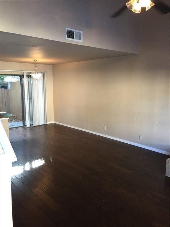 Foto del edificio - 5604 Woodrow Ave