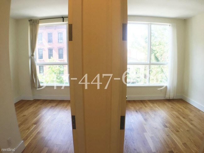 Building Photo - 431 Grand St
