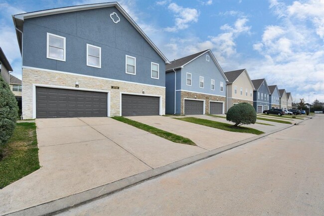 Foto del edificio - 15222 Addicks Stone Dr