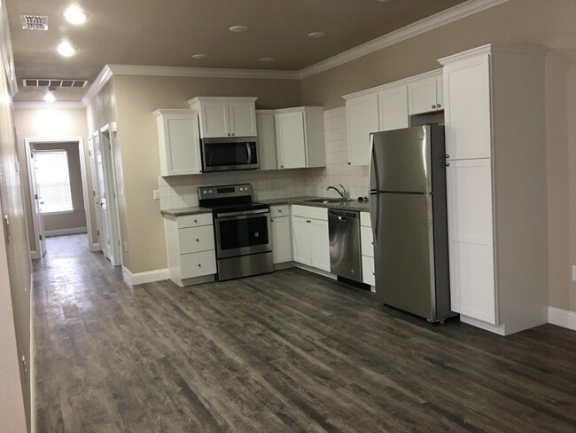 Foto del edificio - 2632 E 14th St