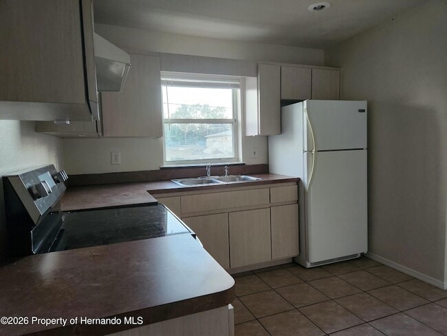 Foto del edificio - 10423 Chalmer St