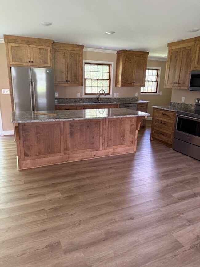 Foto del edificio - GORGEOUS RENOVATED HOME