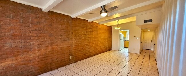 Building Photo - 3056 N 32nd St
