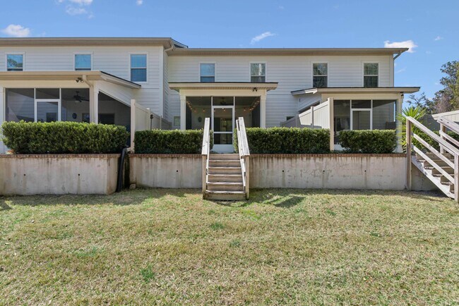 Foto del edificio - 807 Mariners Cir