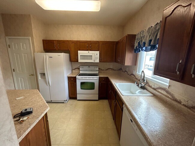 Foto del edificio - Nice 2 bedroom, 2 bath condo close to Fort...