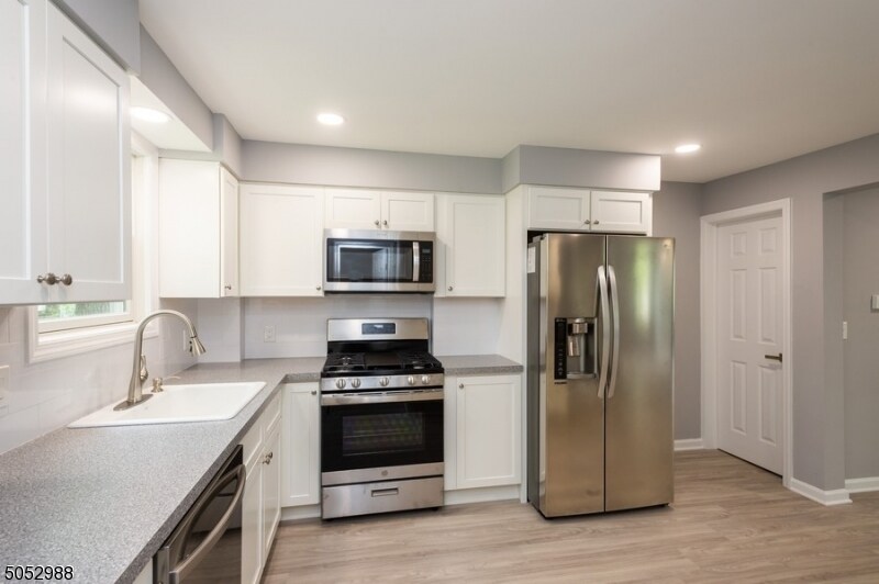Foto principal - 120 Grove St