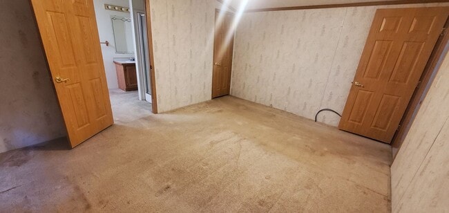 Building Photo - 3 Bed 2 Bath Home On 5.78 Acres With A 30X36 Shop For Rent