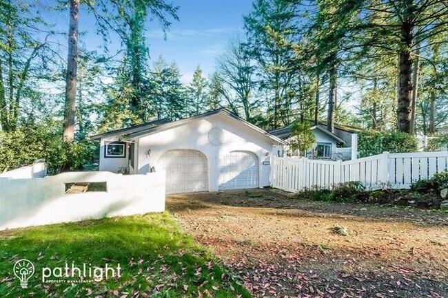 Foto del edificio - 1581 Woodland Terrace, Lake Oswego, OR, 97034