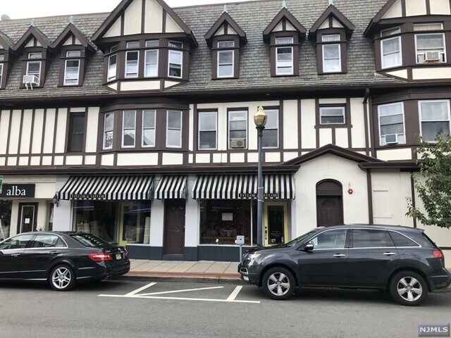 Building Photo - 6-12 S Broad St