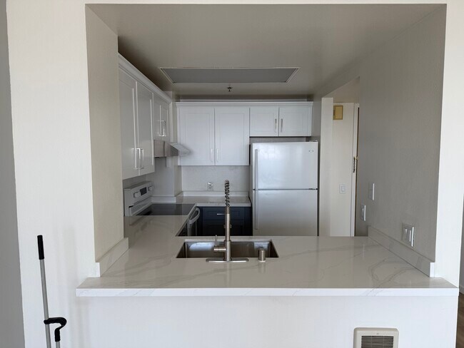 Foto del edificio - 988 Franklin St