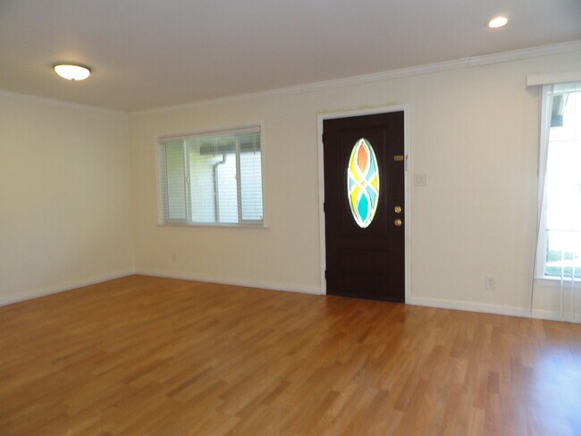 Building Photo - 2350 Sierra Ct