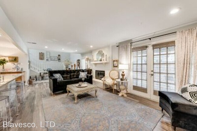 Foto del edificio - 1 br, 2 bath House - 5702 Pershing Ave