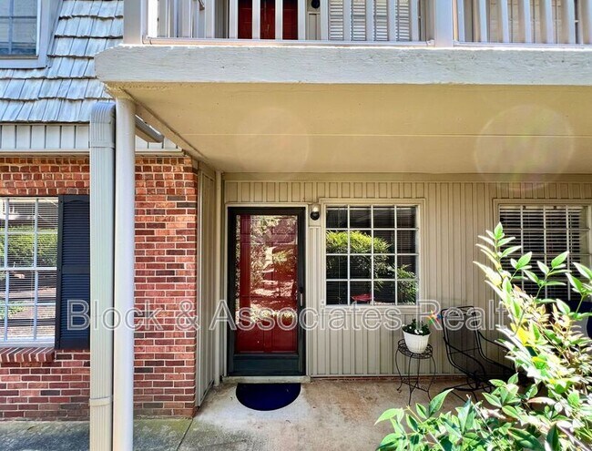 Foto del edificio - 3816 Country Club Rd