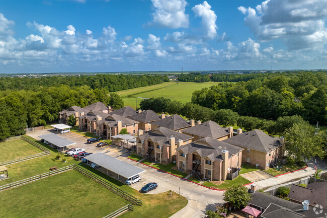 Contexto y perspectiva - Arbor Park Apartments