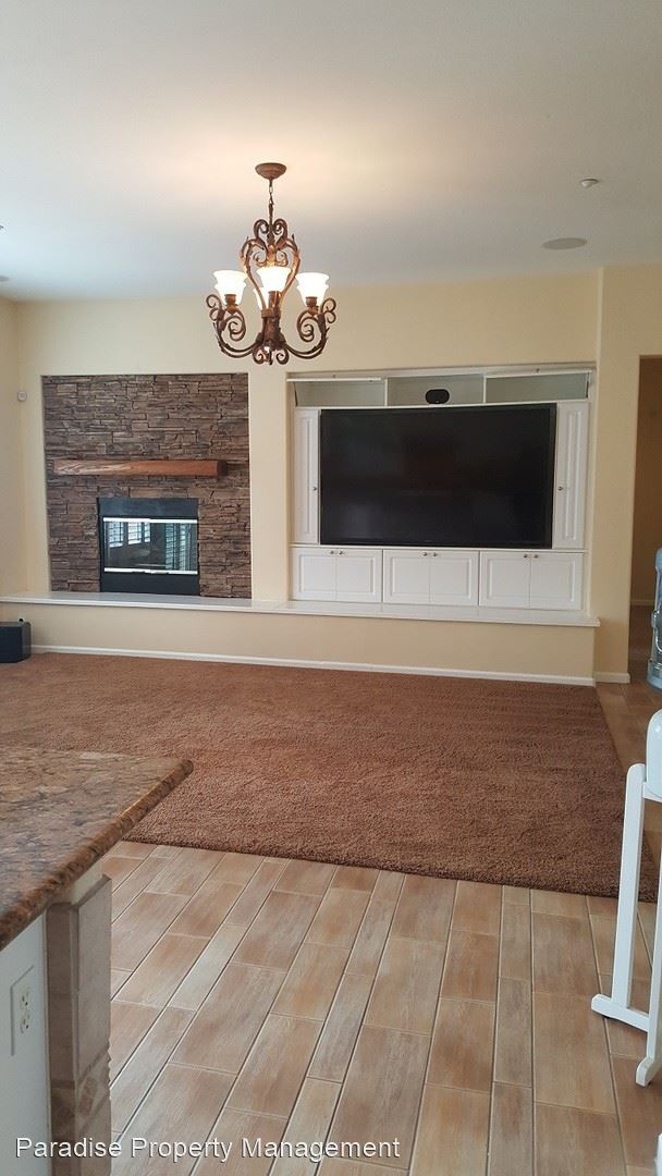 Foto del edificio - 4 br, 3 bath House - 704 Tierney Ave.