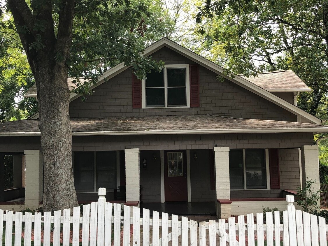 Section 8 Accepted! Available Now ! One Bedroom apartment in Gastonia! - Section 8 Accepted! Available Now !  One Bedroom apartment in Gastonia!