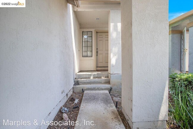Foto del edificio - 4 br, 2.5 bath House - 720 Timberline Terrace
