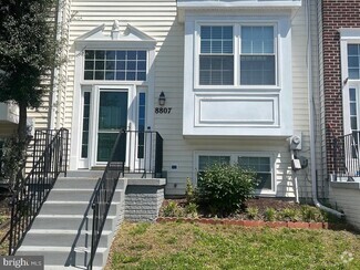 Building Photo - 8807 Briarcliff Ln
