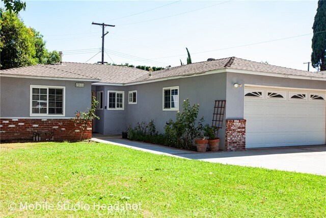 Building Photo - 22618 Cantara St