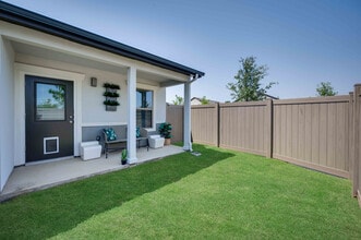 Backyard - Mansions at Oak Point