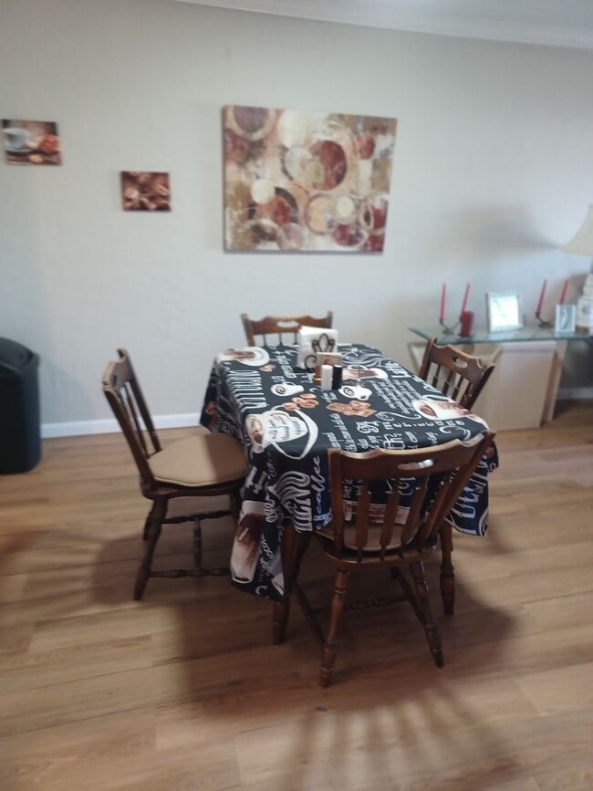 Foto del edificio - 909 SE 46th Ln