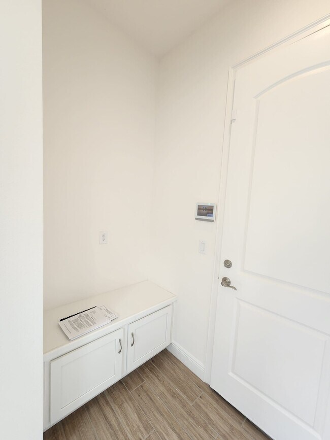 Foto del edificio - 9714 Bucklow Hill Dr