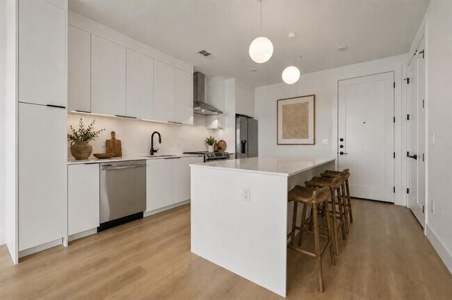 Foto del edificio - 1701 Simond Ave