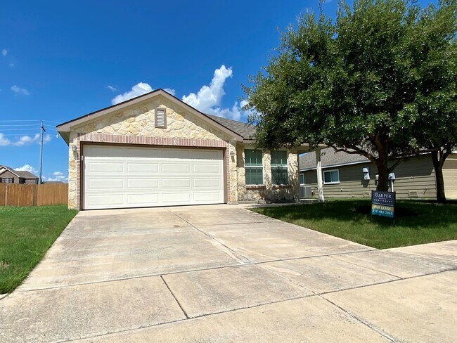 Building Photo - Well-Maintained 3-Bedroom Home – Ideal for...