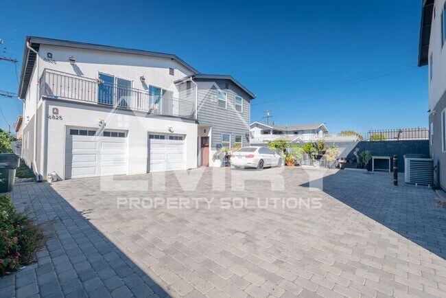 Foto del edificio - Spacious Modern 4-Bedroom Home for Lease in Bell Gardens