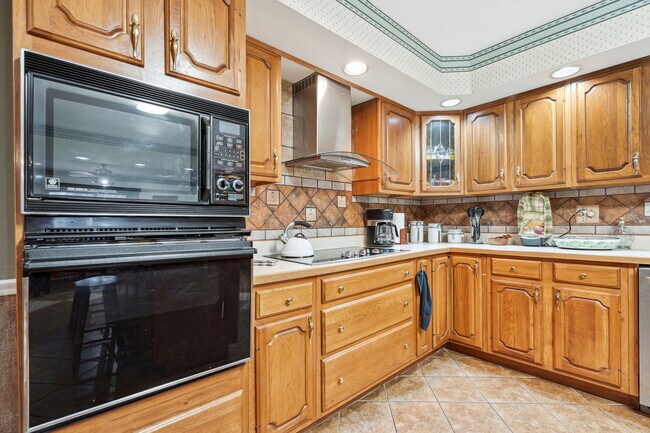 Foto del edificio - 984 W Highland Ave