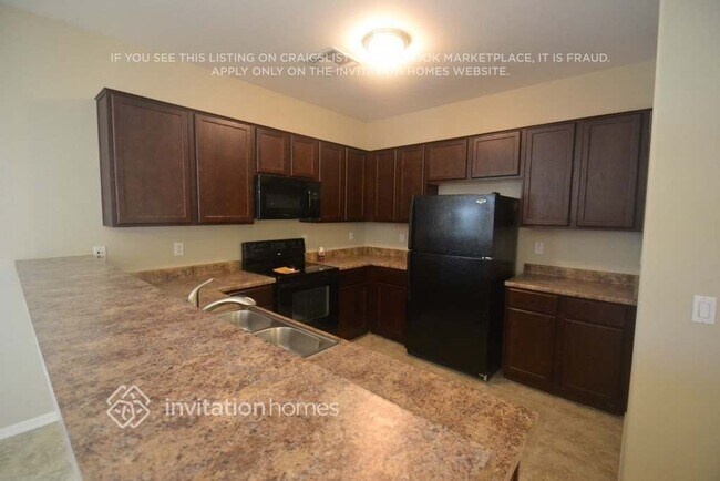 Foto del edificio - 10225 W Camelback Rd