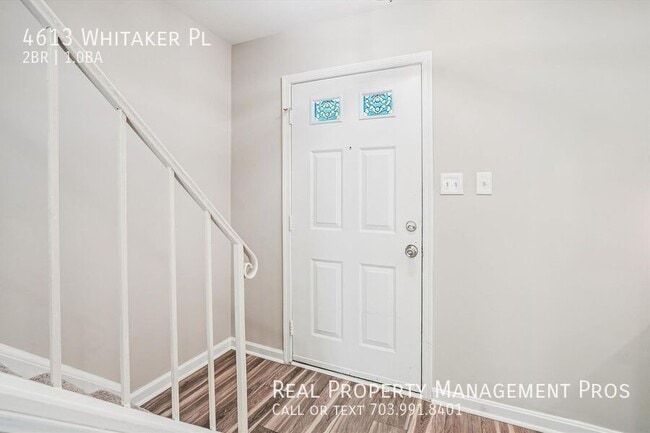 Foto del edificio - 4613 Whitaker Pl