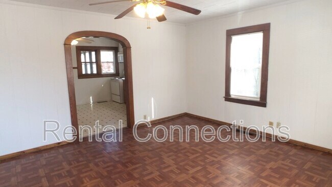 Building Photo - 306 Prosperity St