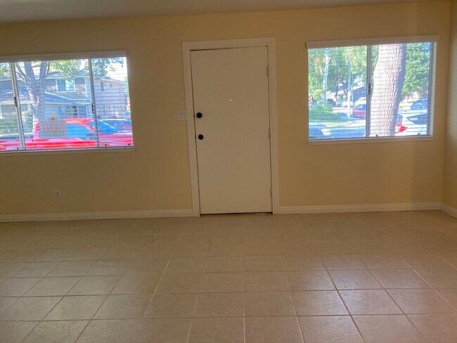 Foto del edificio - 2372 Pepper St