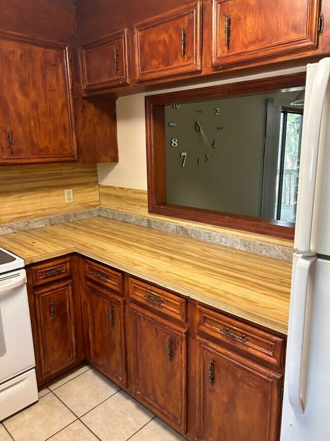 Building Photo - 602 Aspen Pl