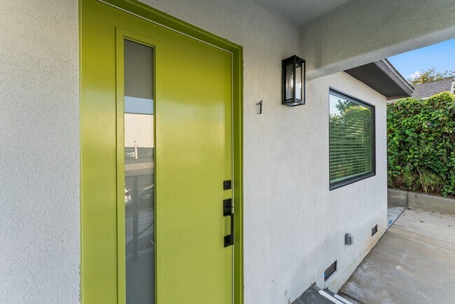 Foto del edificio - 2735 Broadway-1