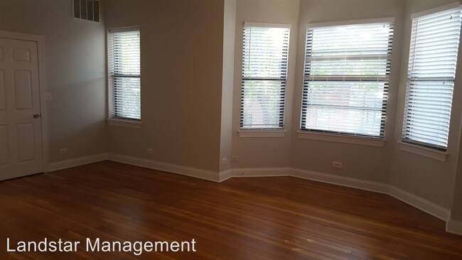 Foto del edificio - 2159 W Belmont Ave