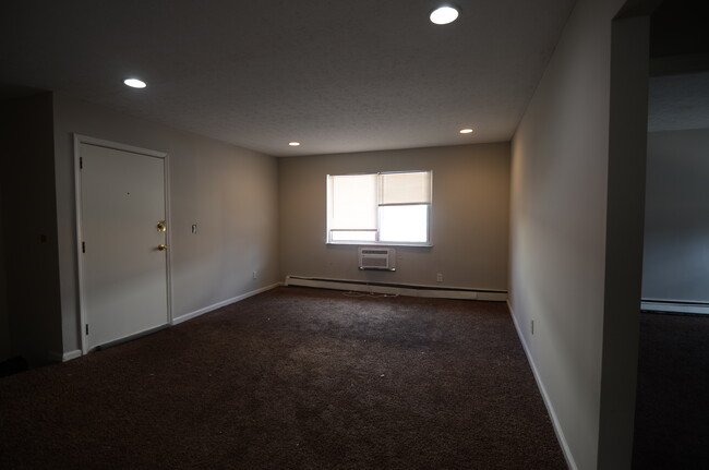 Building Photo - 6110 Stover Ave