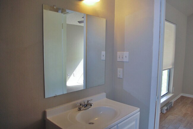 Building Photo - 3502 Chisholm Trail
