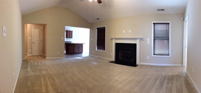 Building Photo - 325 Hughes Ln