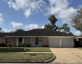 Building Photo - 5607 Viking Dr