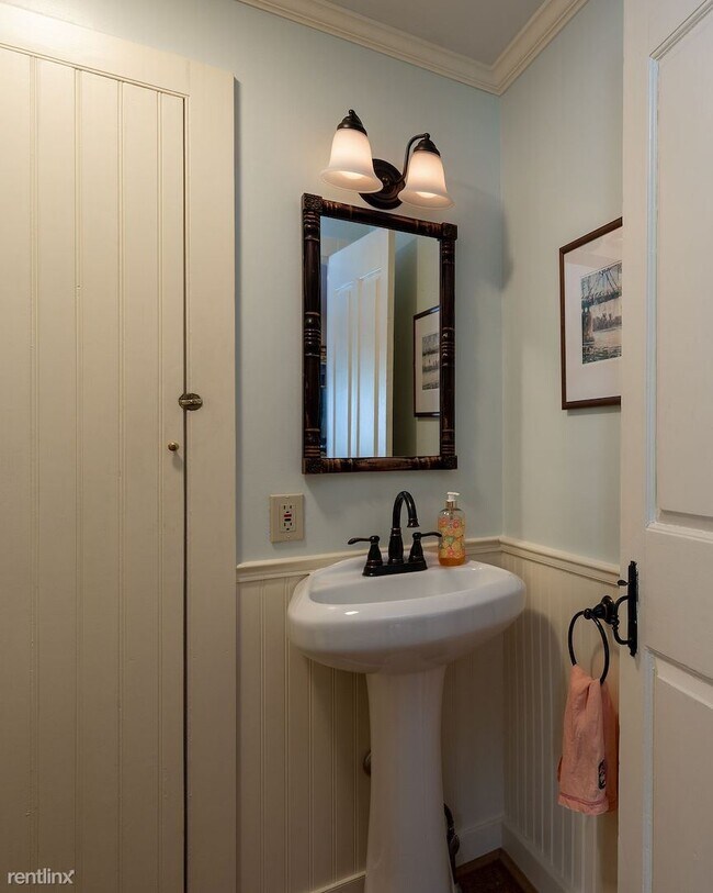 Foto del edificio - 3 br, 2.5 bath House - 49 Sheafe St