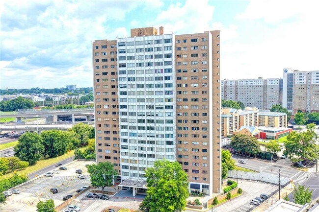 Foto del edificio - 215 Piedmont Ave NE