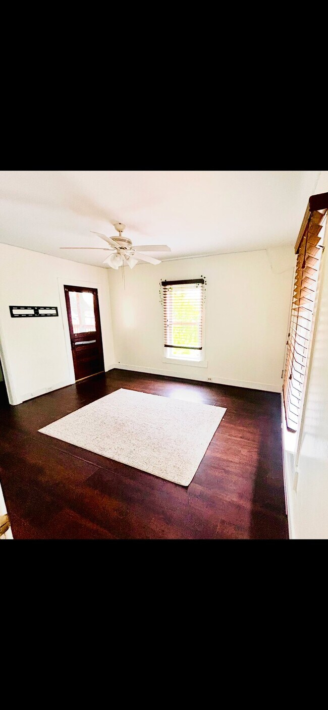 Foto del edificio - 406 Chestnut St