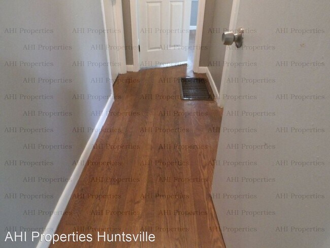 Foto del edificio - 3 br, 2 bath House - 2112 Linde Street